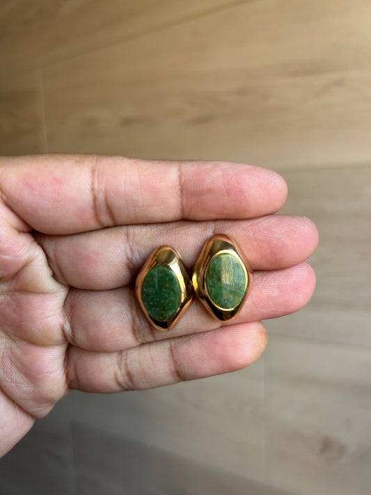 Vintage Cabochon Jade Gold Toned Cufflinks